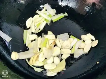 Make Spicy chicken crumbs step 9