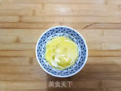 Make Hold the egg step 4