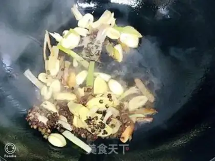 Make Spicy chicken crumbs step 10
