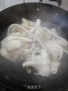 Make Spicy octopus step 1