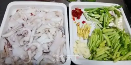 Make Spicy octopus step 2