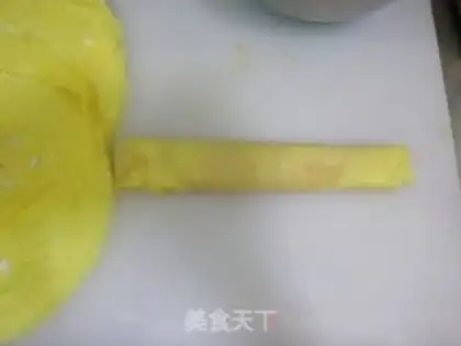 Make Eggskin roll step 7