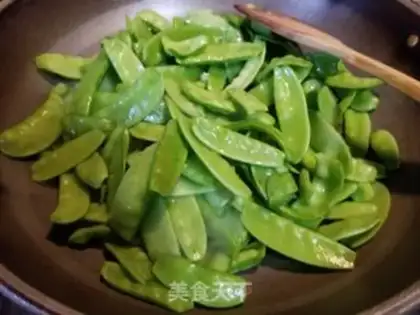 Make Squirt fish, Dutch beans step 6