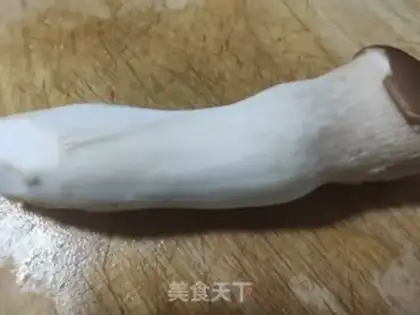 Make Garlic puffs, fried chicken step 4