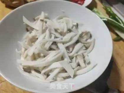 Make Garlic puffs, fried chicken step 7