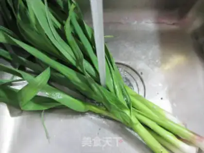 Make Soy sauce and garlic step 1