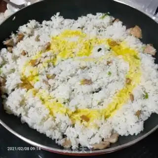 Make Beefball and egg fried rice step 2