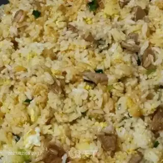 Make Beefball and egg fried rice step 4