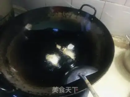 Make Simple garlic pepper sauce step 2