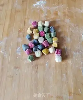 Make At the beginning of the month, the dumplings were blessed step 3