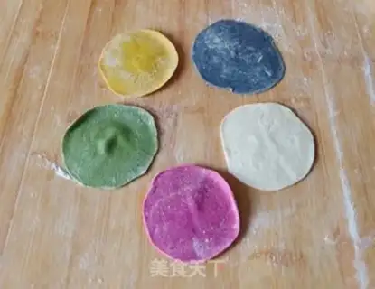 Make At the beginning of the month, the dumplings were blessed step 5