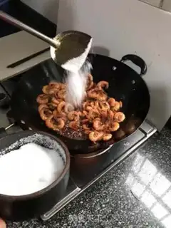 Make Spicy shrimp step 4