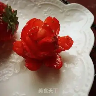 Make Strawberry roses step 4