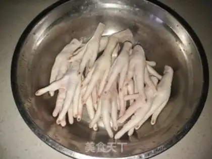 Make Hot chicken claws step 1