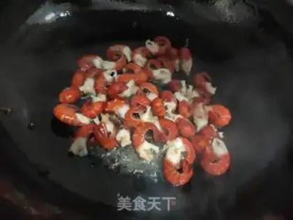 Make Spicy garlic lobster tail step 5