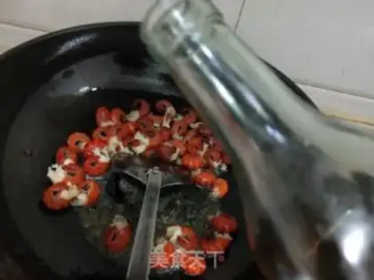 Make Spicy garlic lobster tail step 6
