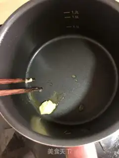 Make Fried omelet sprouts step 1