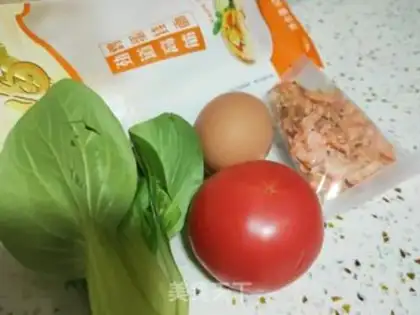Make Beef shrimp egg noodles step 0