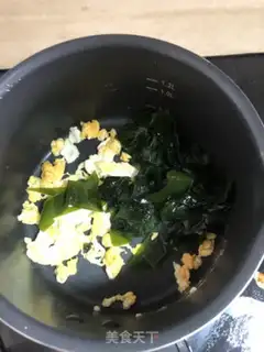 Make Fried omelet sprouts step 3