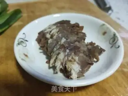 Make Beef shrimp egg noodles step 3