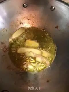 Make Three mushrooms of chicken step 1