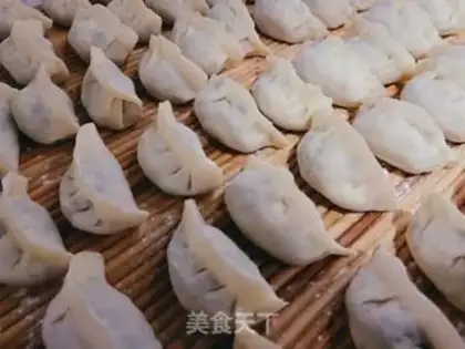 Make Shrimp spinach, three fresh dumplings step 15