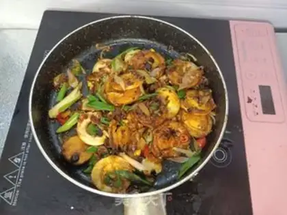 Make Spicy money balls step 7
