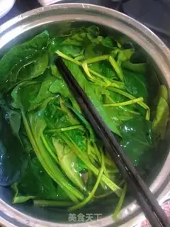 Make A spinach fan step 4