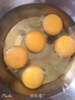 Make Gold omelet step 2