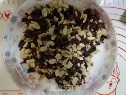 Make Cow Rolling Sugar step 2