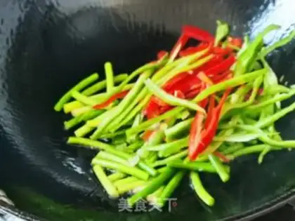 Make Garlic sprouts step 1