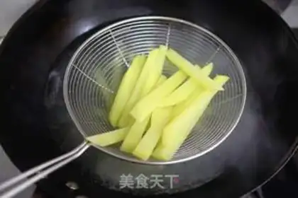 Make Air fried rice onion ring fries step 4