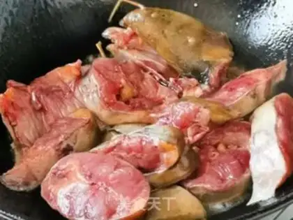 Make Squids boil fish balls step 0