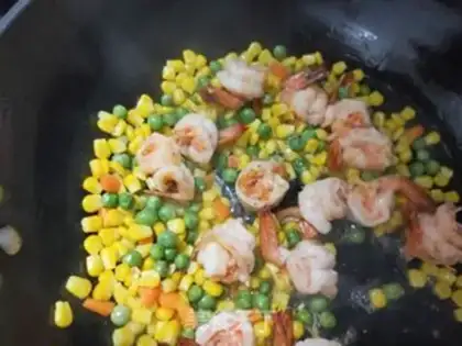 Make Five-color shrimp balls step 10