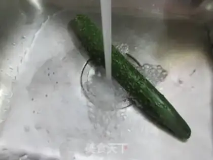 Make Silver-ear beef fried cucumber step 1