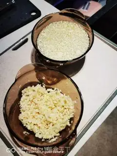 Make A garlic fan with a shrimp step 2