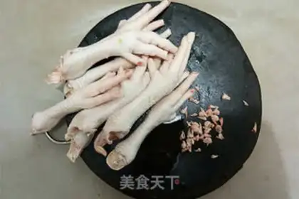Make Lemon sour chicken claws step 1