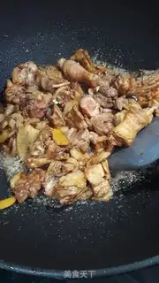 Make Tea mushroom chicken stew step 5