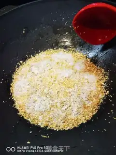 Make A garlic fan with a shrimp step 9