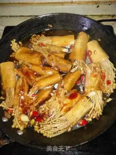 Make Golden mushrooms and bean rolls step 15
