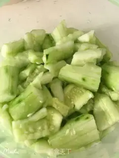 Make Hands on the cucumber step 2