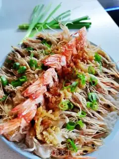 Make A garlic fan with a shrimp step 14