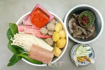 Make Spicy pot step 0