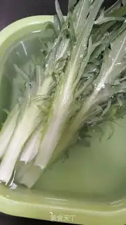 Make Garlic pastries step 0