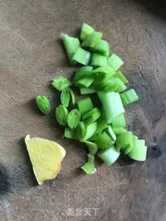 Make Scratch veggie soup step 1