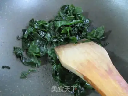 Make The dress and the omelet soup step 4