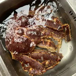 Make Cricket fried the crab leg step 0