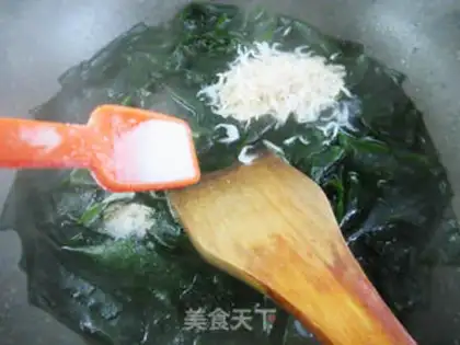 Make The dress and the omelet soup step 7