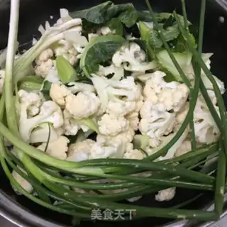 Make Scrambled onions step 1