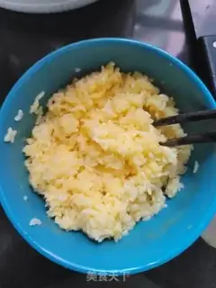 Make Sweet bean sausage fried rice step 4